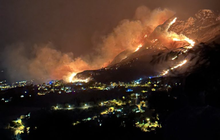 Požiare na Dubrovníku. Foto: Twitter/Gilles Varone