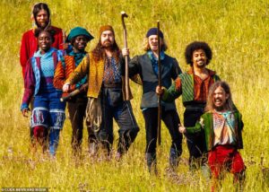 Nová inkluzívna Snehulienka bude latino a trpaslíci nebudú trpaslíkmi