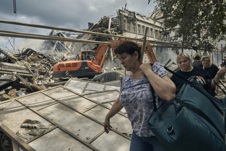Fotografia po ruskom útoku na mesto Odesa 20. 7. 2023. Zdroj: TASR/AP