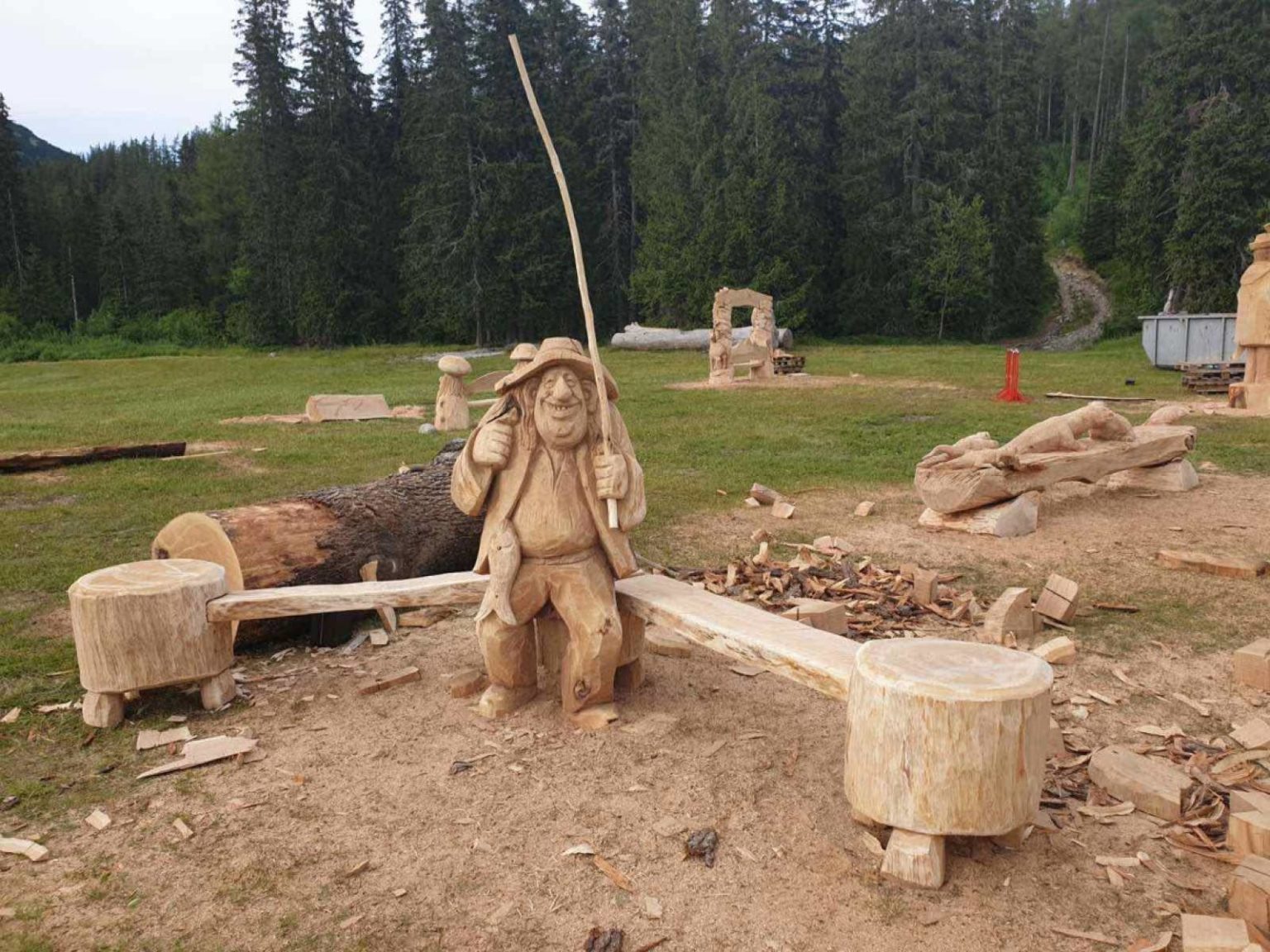 Rezbárske sympózium na Štrbskom Plese. Foto: www.strba.sk