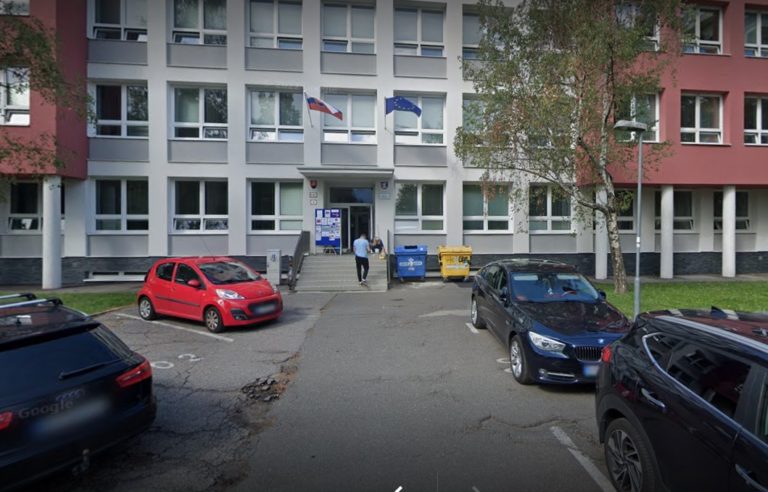 Škola pre mimoriadne nadané deti a Gymnázium v Bratislave. Zdroj: Reprofoto Google