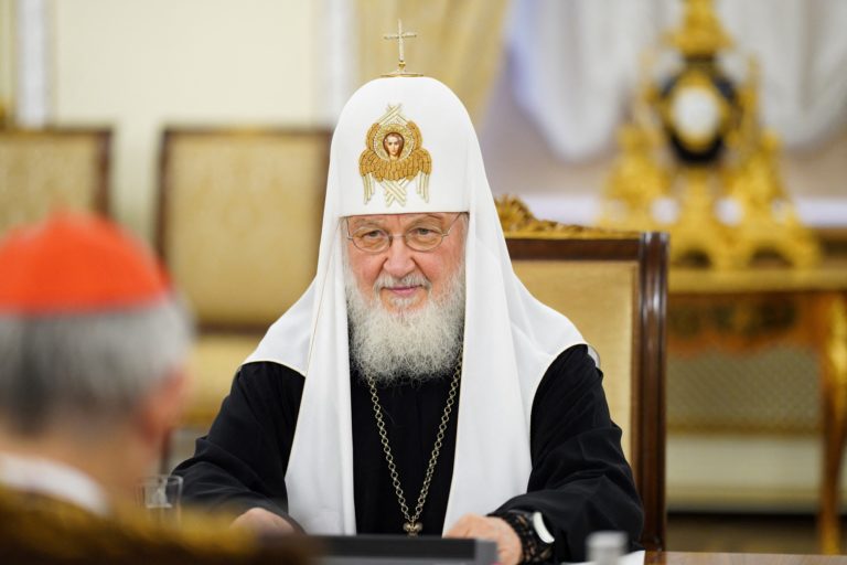 Pápežovmu vyslancovi sa v Moskve podaril prielom. Médiá si ho buď nevšimli alebo ho vedome ignorujú
