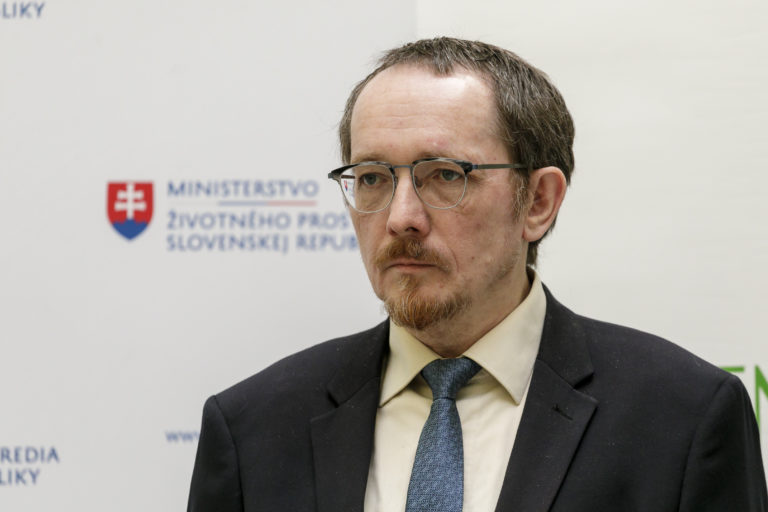 Aktivista proti hoaxom Juraj Smatana zdieľal na Facebooku zavádzajúcu fotografiu