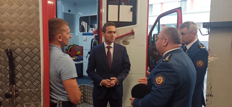 FOTO: Trenčianski hasiči mali vzácnu návštevu