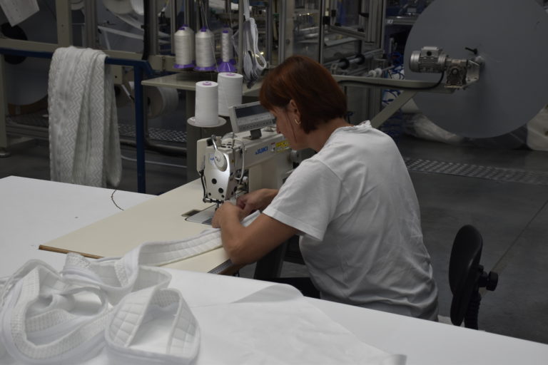 Stagnácia ohrozuje pracovné miesta na Slovensku, varuje prieskum Intrum