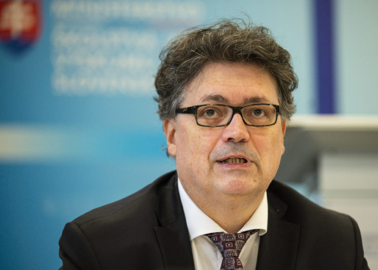 Horecký varuje pred nedostatkom učiteľov na Slovensku