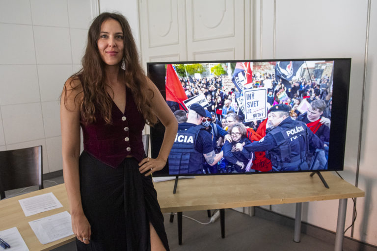 Hlavnú cenu Slovak Press Photo vyhrala fotografka, ktorá sa venuje téme LGBTI+ komunity