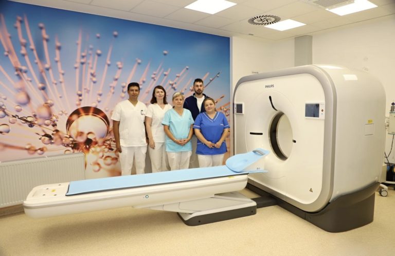 V bánovskej nemocnici začali liečiť bolesti chrbtice ozónoterapiou