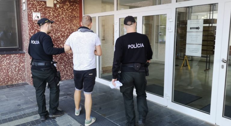 Vodič kamióna mal v dychu takmer dve promile alkoholu