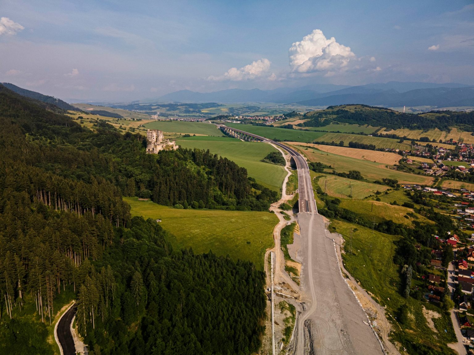 Diaľničný úsek D1 Hubová – Ivachnová. Foto: Národná diaľničná spoločnosť