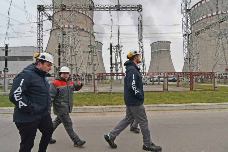 V ukrajinských rukách zostali tri jadrové elektrárne. Podľa Enerhoatomu budú na zimu plne funkčné