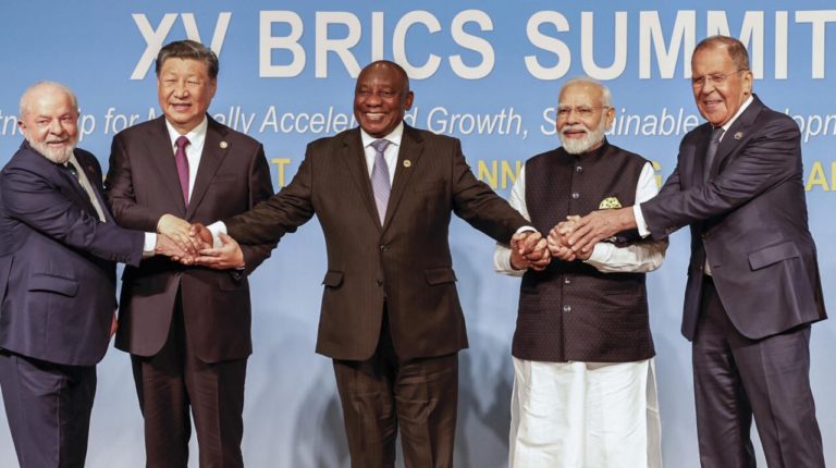 Len Putinove silné slová alebo aj výsledky? Čo priniesol samit BRICS v Juhoafrickej republike