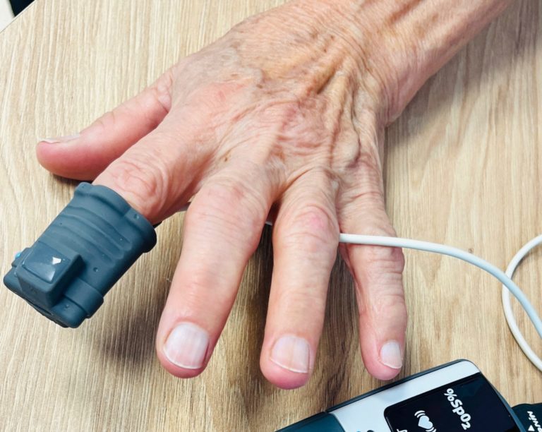 Hlasné chrápanie s tichými pauzami môže byť príznakom vážneho problému