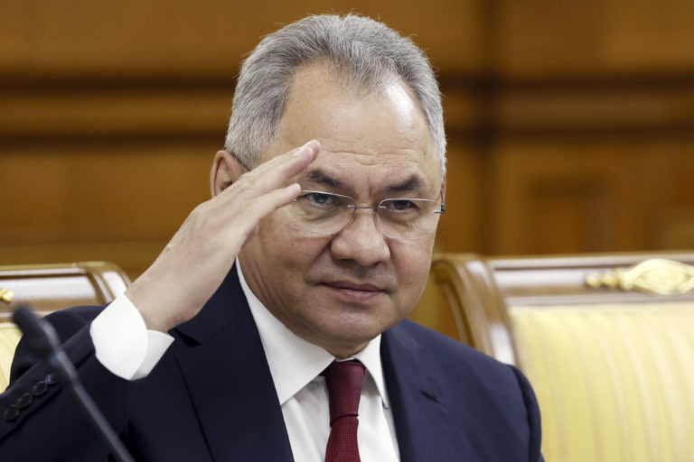 Moskva v pohotovosti: drony odrazené, Šojgu rokoval v KĽDR