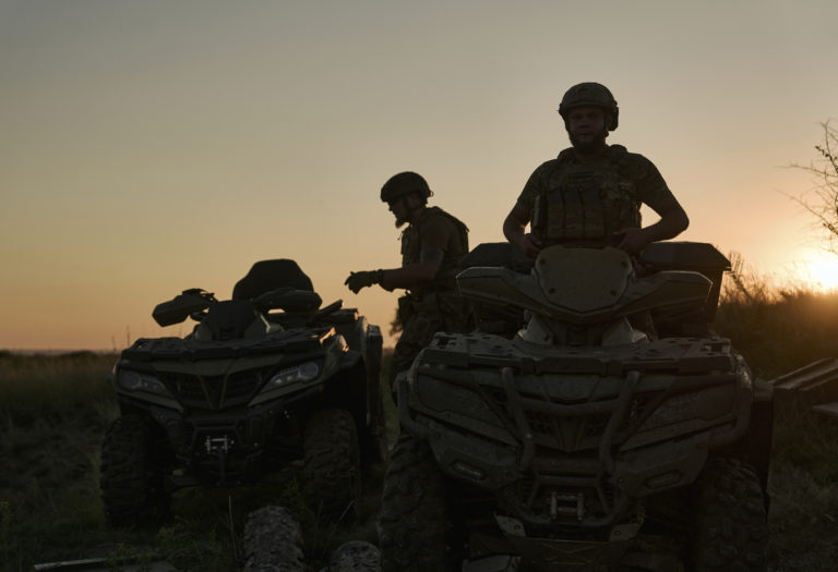 Boje na frontovej línii pri Bachmute v Doneckej oblasti. Foto: TASR/AP