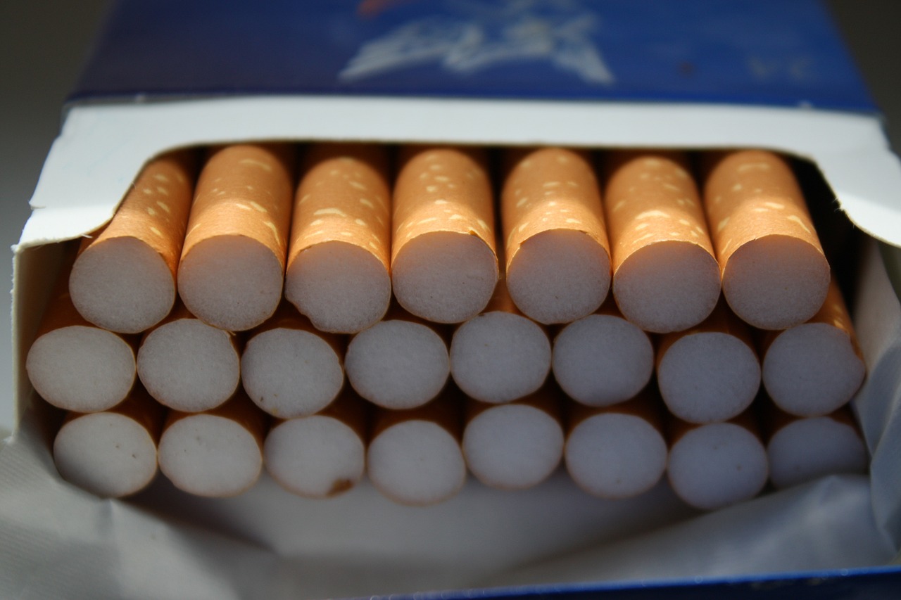 Colníci zaistili dovolenkárom obrovské množstvo cigariet a mäsa