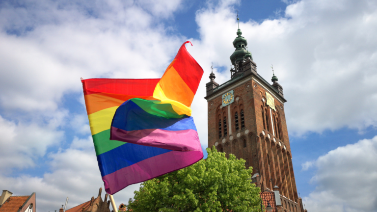„Čo môže Boh požehnať, je najlepšie nechať na Neho samého.“ Kolínsky kňaz reaguje na zákaz požehnávania homosexuálnych párov