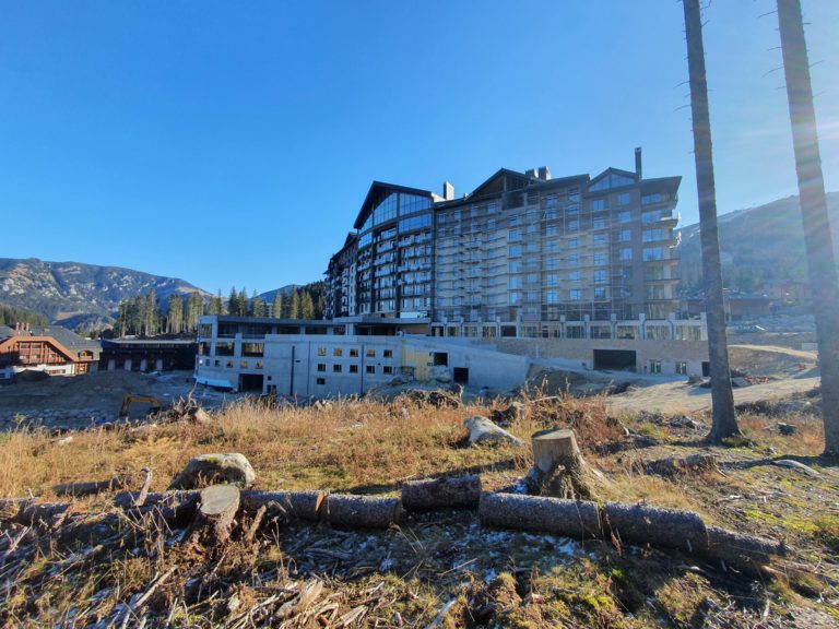 Hotel nebude, tvrdí starosta. Veľké sny sa neuskutočnia