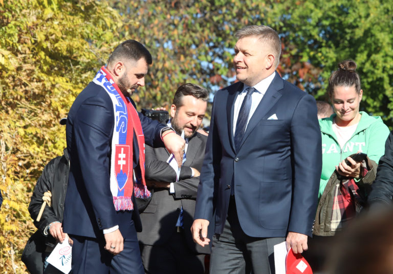 Smer bude platiť pokutu za protest počas pandémie