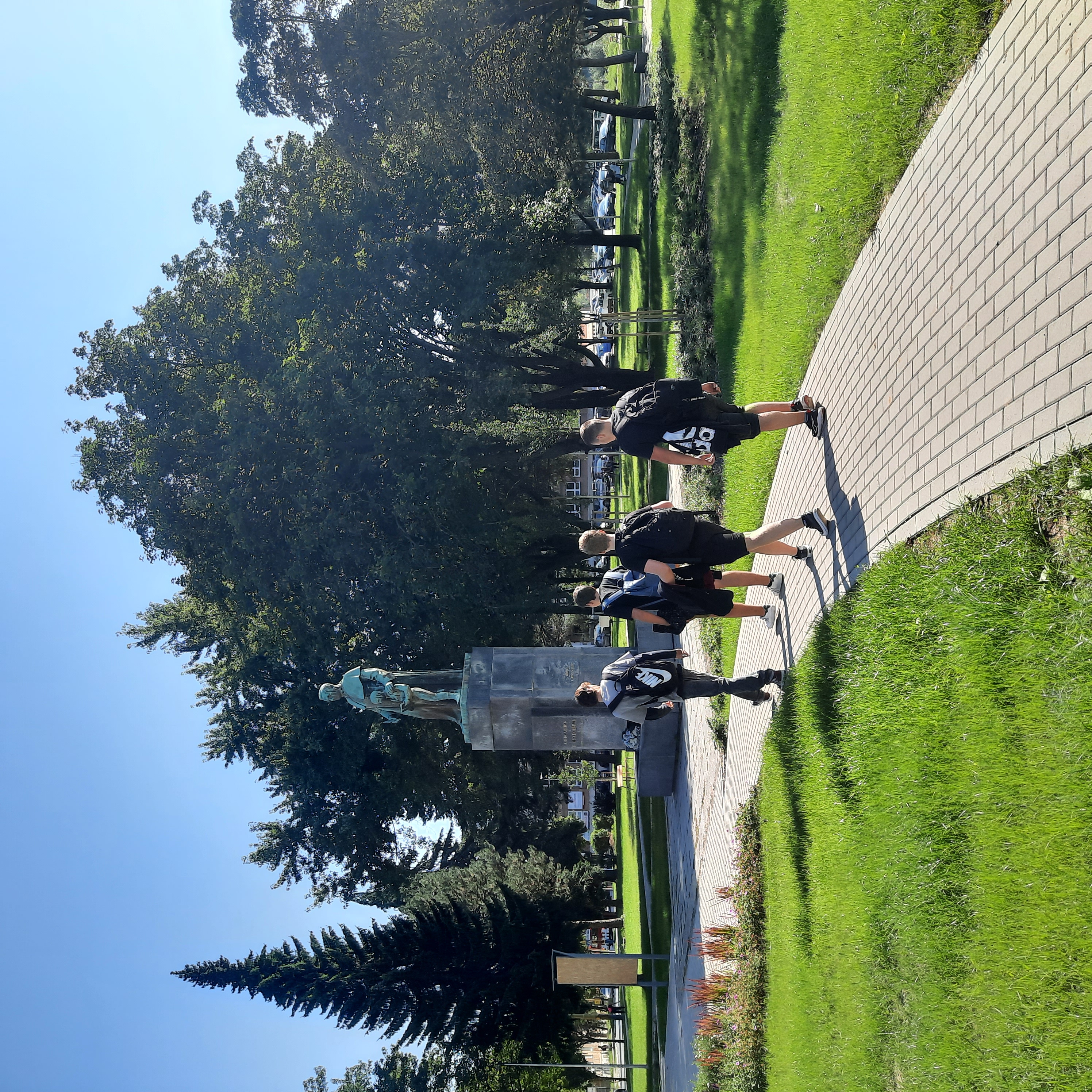 Prešovské námestia sa menia: Z ošumelých parkov vznikli zelené oázy