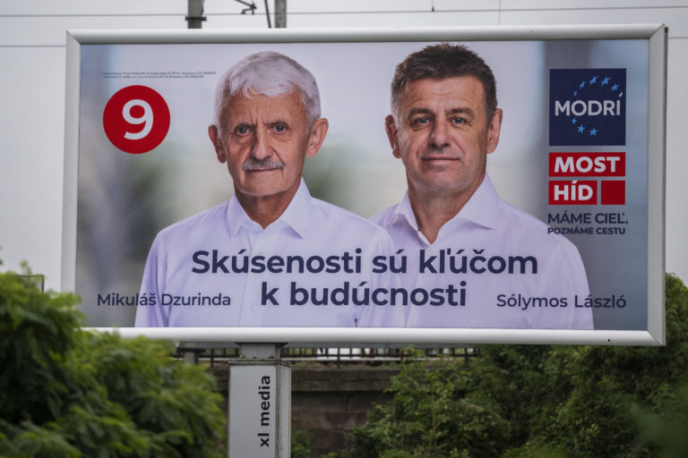 Volebná kampaň sa skončila. Od polnoci plynie moratórium