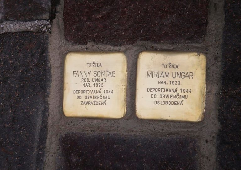 V meste osadia prvé kamene zmiznutých, pripomenú obete násilia na Židoch