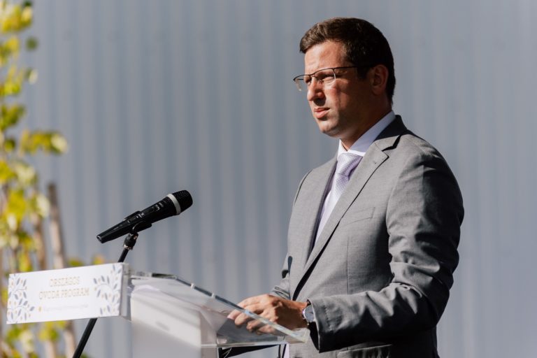 Šéf maďarského úradu vlády: Švédsko robí všetko pre to, aby sme neratifikovali jeho vstup do NATO