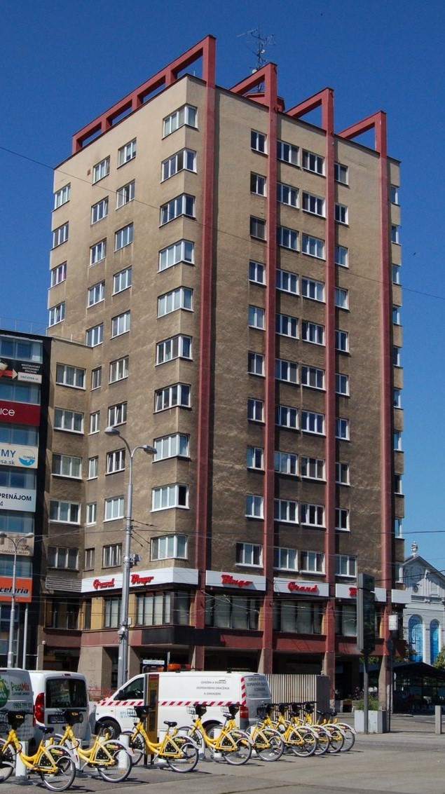 Ikonická budova Manderlák sa stala národnou kultúrnou pamiatkou