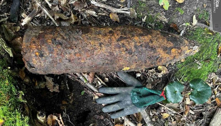 Pri stavbe rodinného domu v Novej Polianke našli delostrelecký granát