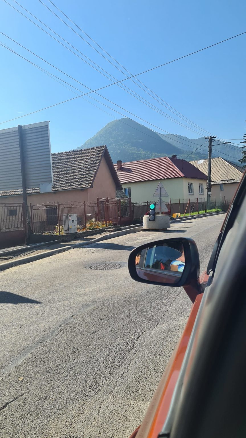 Namiesto červenej je zelená, namiesto zelenej je červená. Foto: Facebook