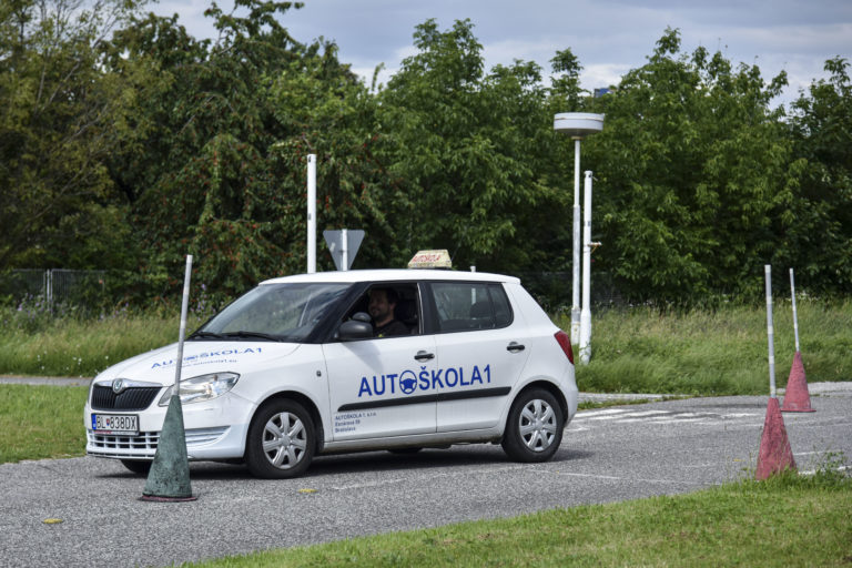 Chystáte sa robiť si autoškolu? Podmienky výučby sa rapídne zmenili