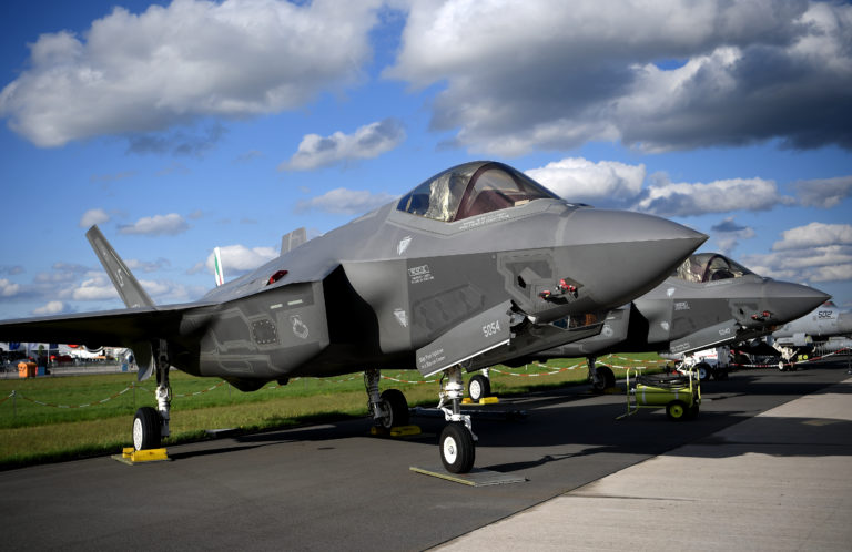 Česká vláda schválila nákup 24 amerických nadzvukových lietadiel F-35