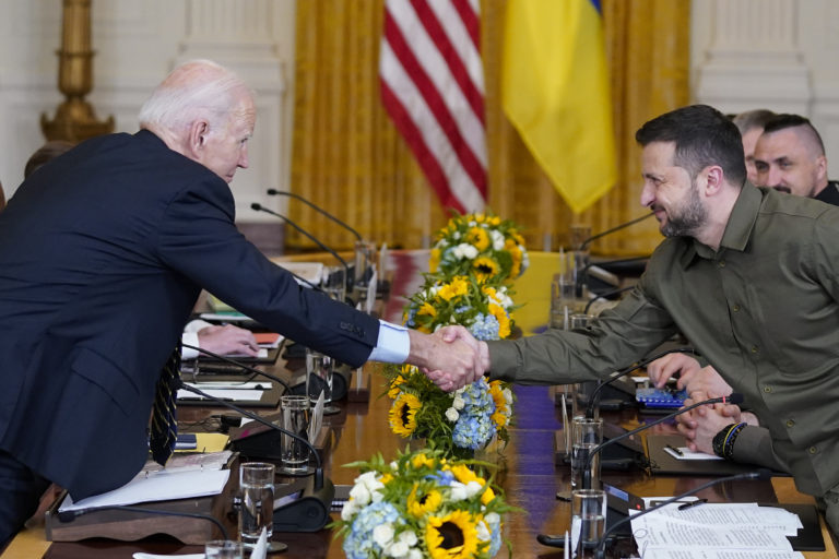 Biden oznámil nový balík vojenskej pomoci Ukrajine v hodnote 325 miliónov dolárov