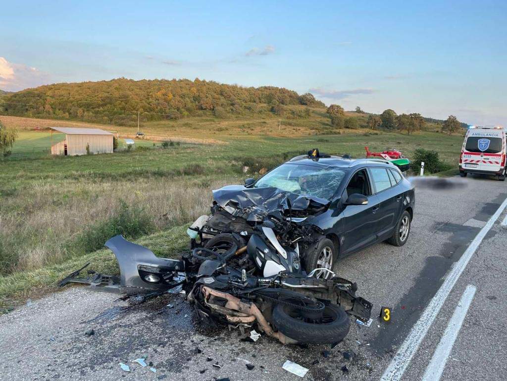 Poľský motocyklista neprežil čelnú zrážku s autom