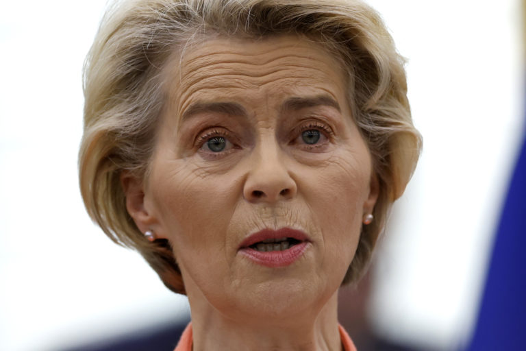 Poľsko sa ohradilo voči chybnému príspevku Leyenovej, ktorý naznačoval, že koncentračný tábor Osvienčim bol poľský