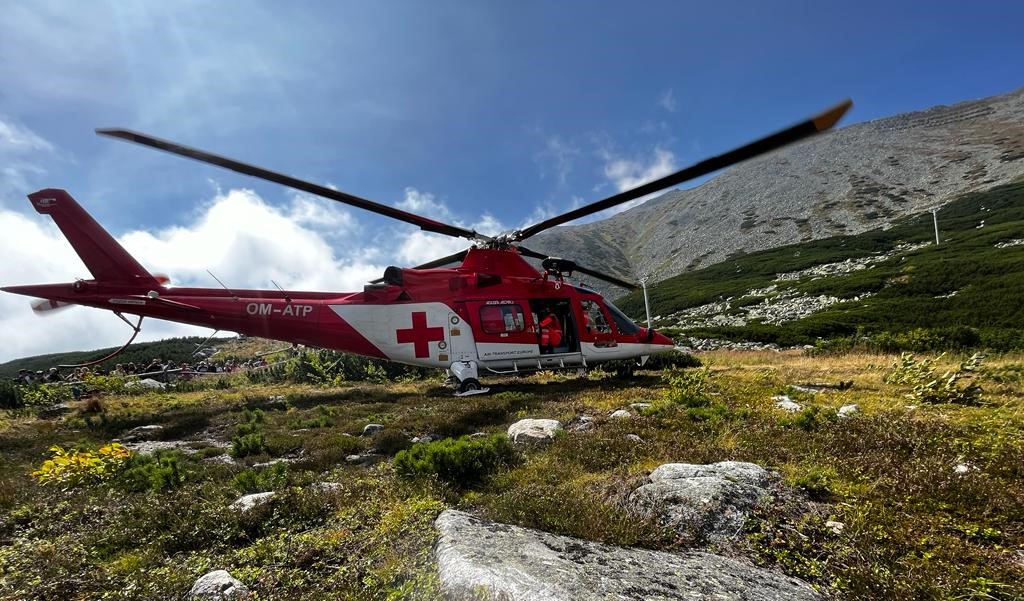 Záchranári zasahovali v Tatrách päťkrát, raz však priletel vrtuľník už neskoro