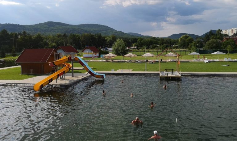 Mesto Veľký Krtíš oznámilo, kedy otvorí letné kúpalisko