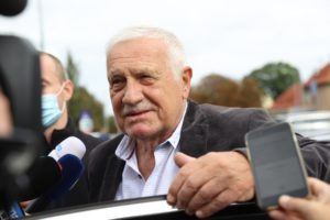 Klaus: Vaše voľby rozhodnú, či zostanete Slovenskom, alebo sa stanete malým kúskom progresivistickej EÚ