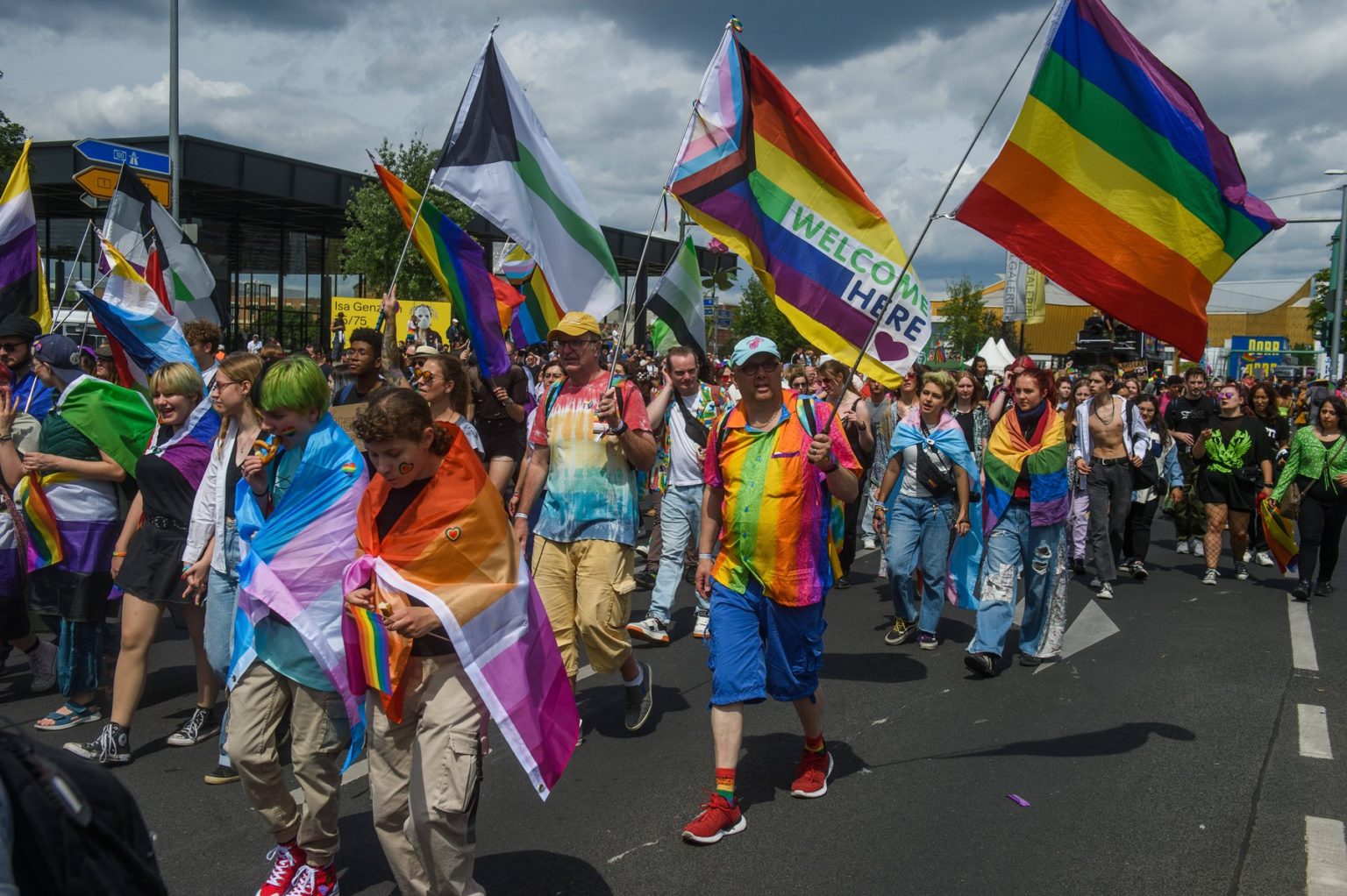 Účastníci LGBT pochodu v Berlíne 22. júla 2023. Foto: Profimedia.sk