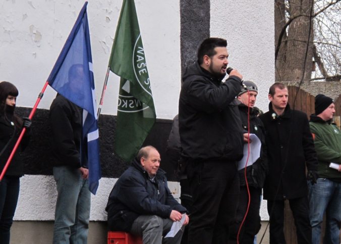 Šéfa Slovenskej pospolitosti Škrabáka vinia z extrémizmu