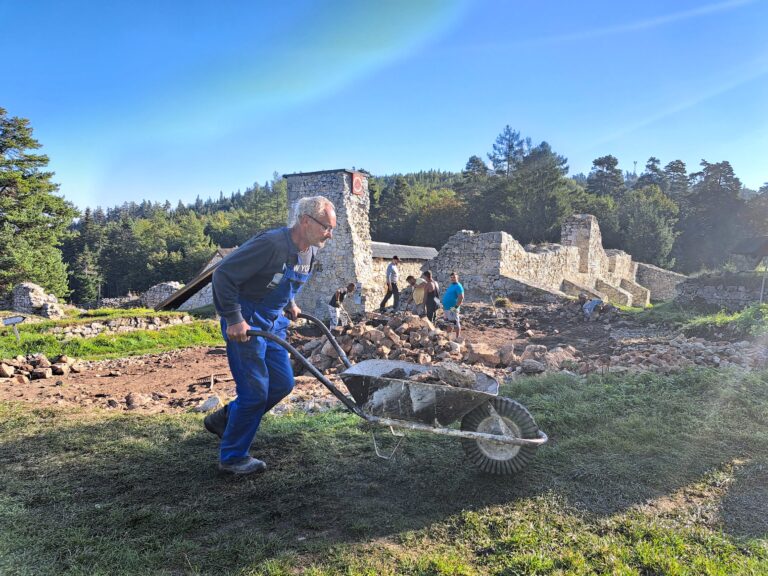Vzácne Kláštorisko obnovujú aj vďaka projektu Ľudia a hrady