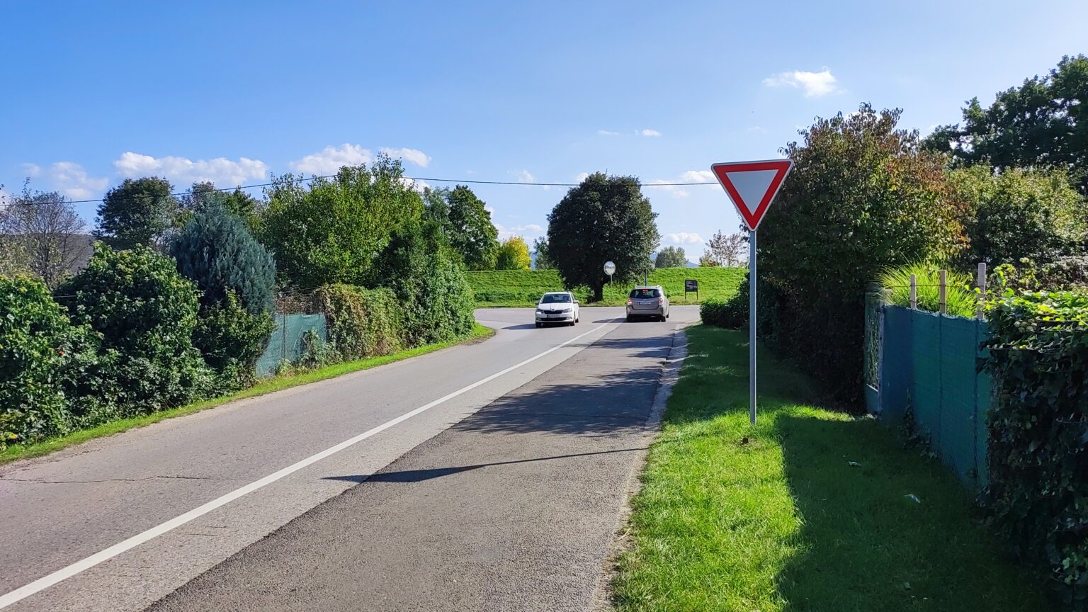 Brnianska ulica je po novom ako vedľajšia cesta. Foto: Rasťo Harakal
