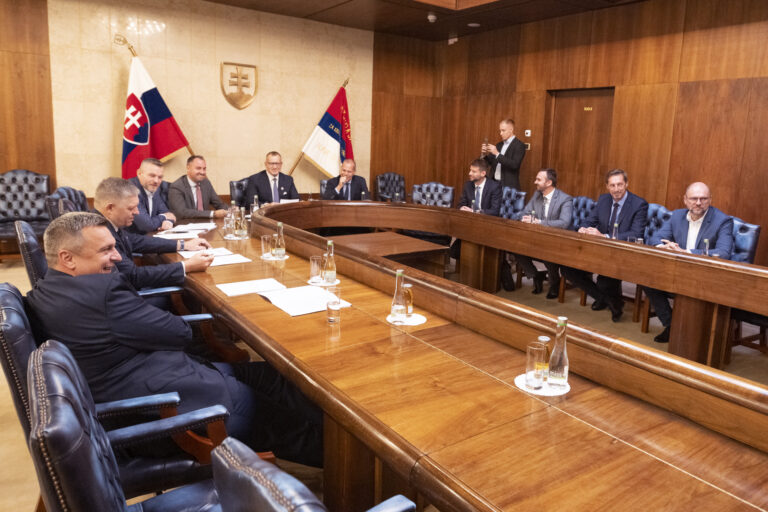 Boris Kollár sa stretol s lídrami strán k príprave ustanovujúcej schôdze