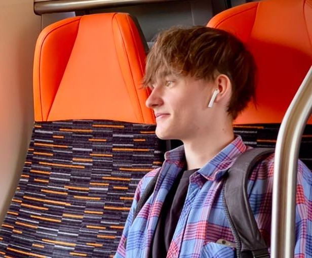 Desivá nehoda ho takmer stála život. Iba 18-ročný Adam bojuje v nemocnici o život