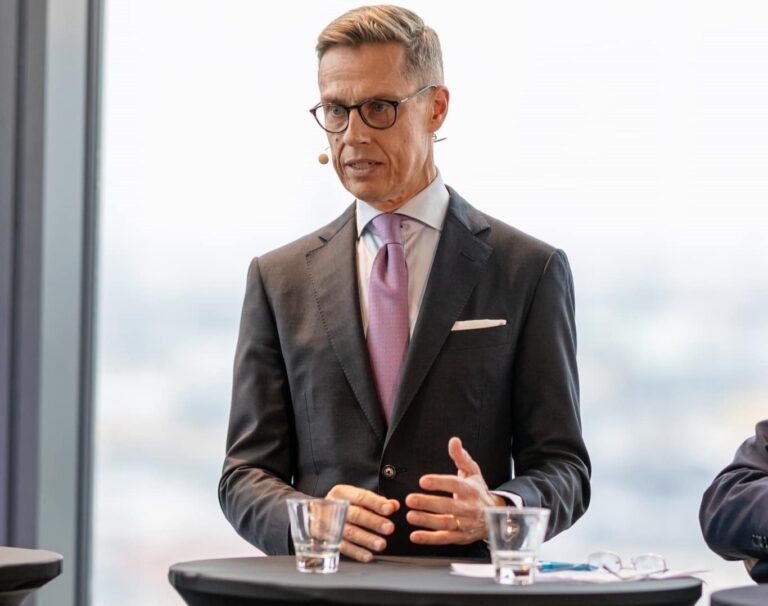 Fínsky prezident neočakávane navštívil Trumpa, zahrali si aj golf