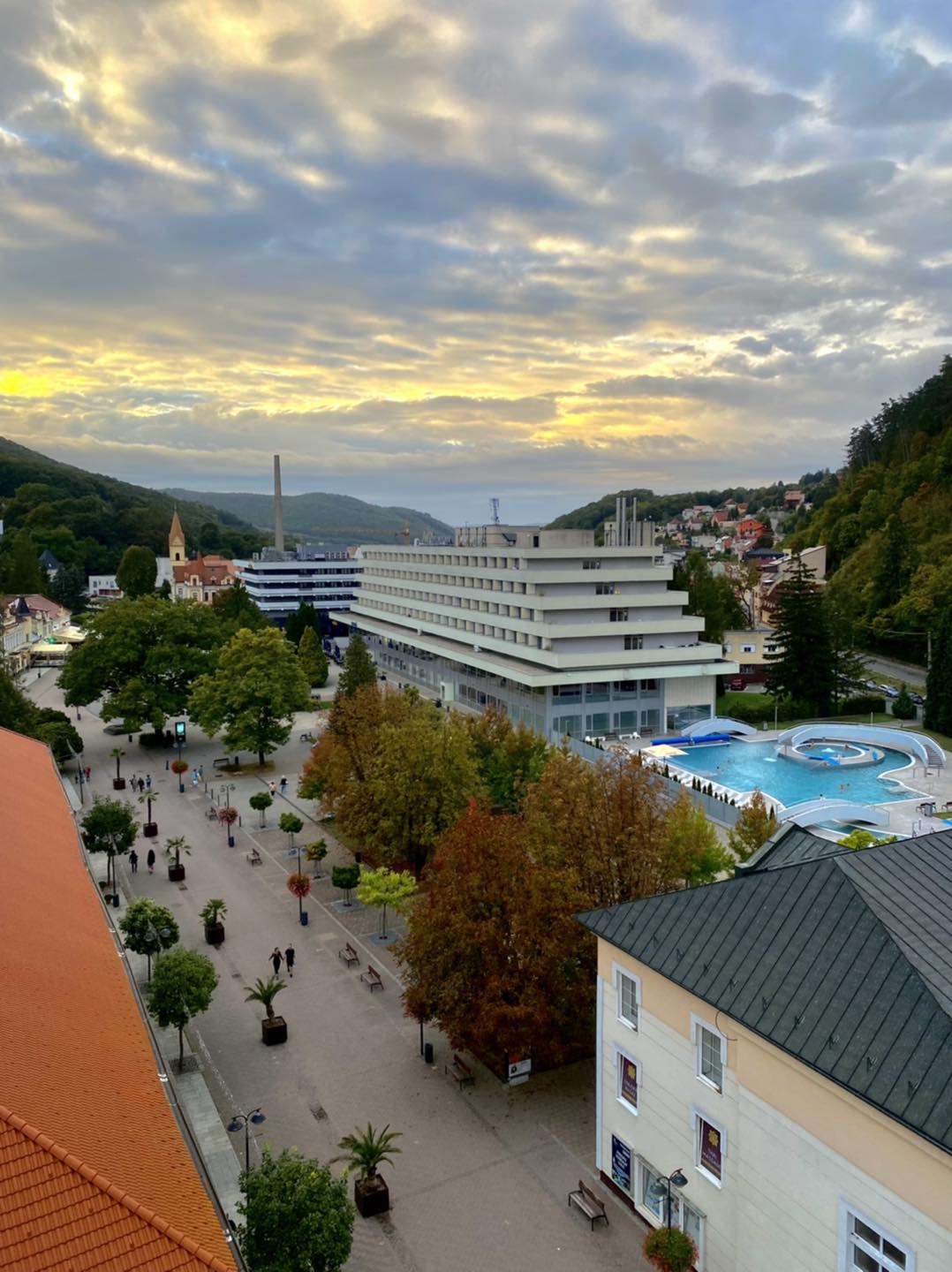 Trenčianske Teplice sa pripravujú na veľké búranie. Potrvá približne 90 dní