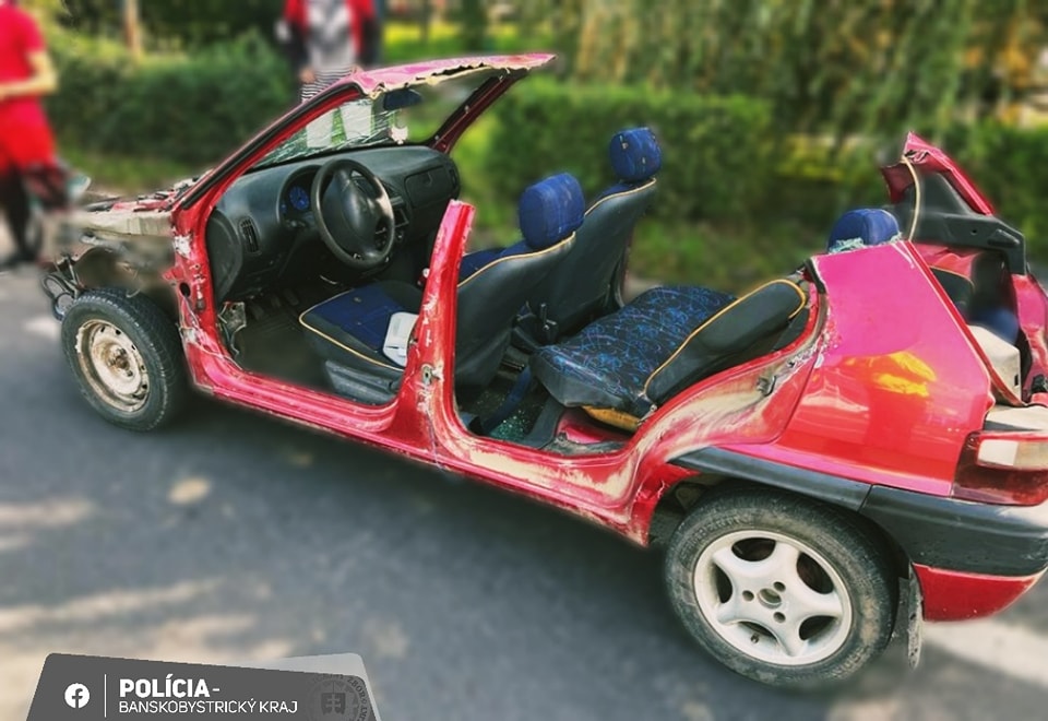 Policajti zastavili netradičný „kabriolet“