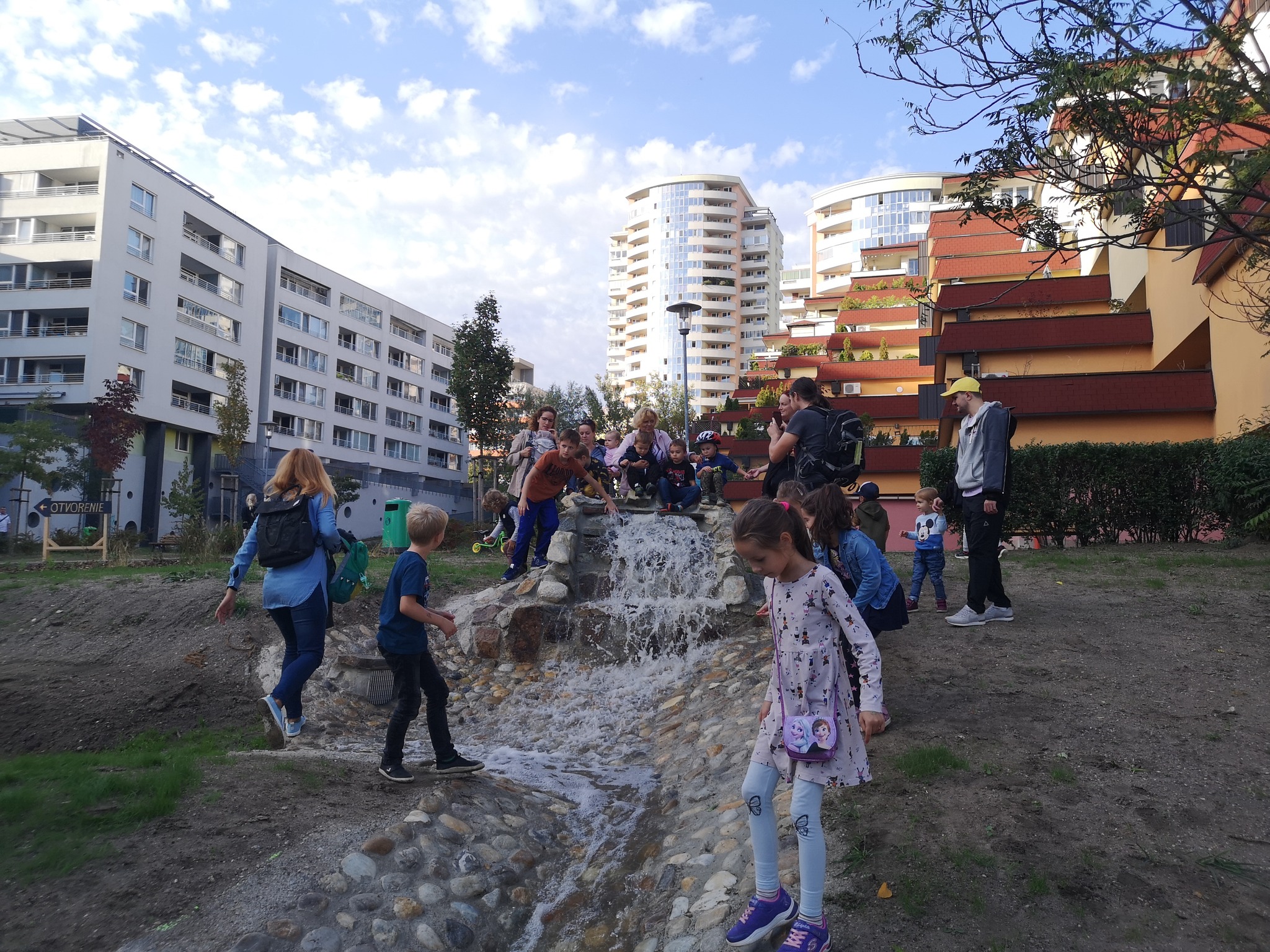 Park Kaskády na Dlhých dieloch využíva dažďovú vodu. Poznáme princípy a benefity systému
