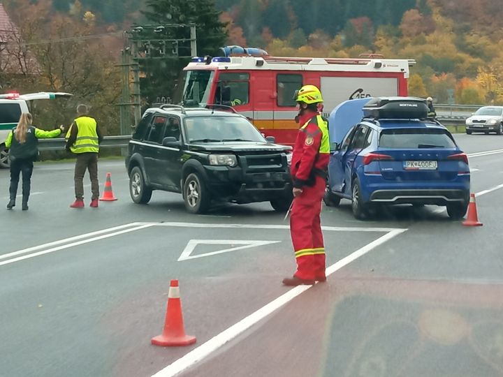 K nehode boli privolaní policajti aj hasiči. Foto: Facebook 
