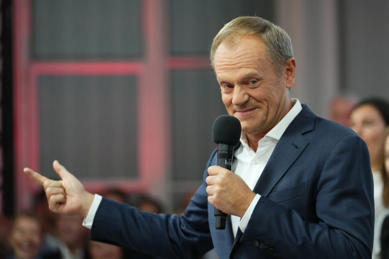 Ľudia čakajú. Tusk vyzval prezidenta Dudu, aby sa rozhodol o poverení zostaviť vládu